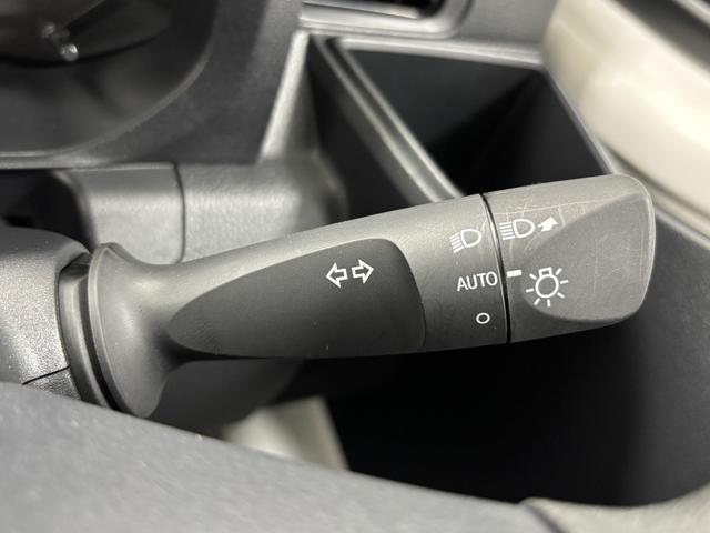 ハイゼットトラックスタンダードＡＭ，ＦＭチューナー　マニュアルエアコン　電子制御式４ＷＤ　アクセサリーソケット　荷台ゴムマット　ゲートプロテクター　ガードフレームプロテクター　ハロゲンヘッドランプ　オートライト機能　スマアシ（長野県）の中古車