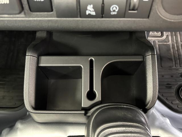 ハイゼットトラックスタンダード　農用スペシャル５ＭＴ　ＡＭ，ＦＭチューナー　マニュアルエアコン　パートタイム４ＷＤ　スーパーデフロック　アクセサリーソケット　荷台ゴムマット　ゲートプロテクター　ガードフレームプロテクター　ＬＥＤ大型荷台作業（長野県）の中古車