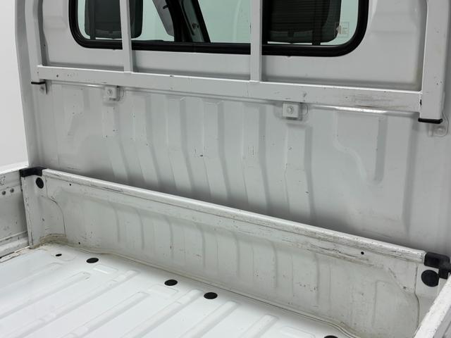 キャリイトラックＫＣエアコン・パワステＡＭ・ＦＭラジオ　マニュアルエアコン　　　ＡＴ（長野県）の中古車