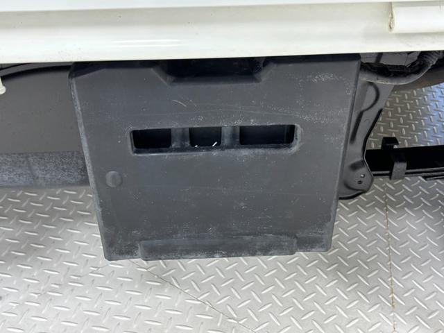 キャリイトラックＫＣエアコン・パワステＡＭ・ＦＭラジオ　マニュアルエアコン　　　ＡＴ（長野県）の中古車