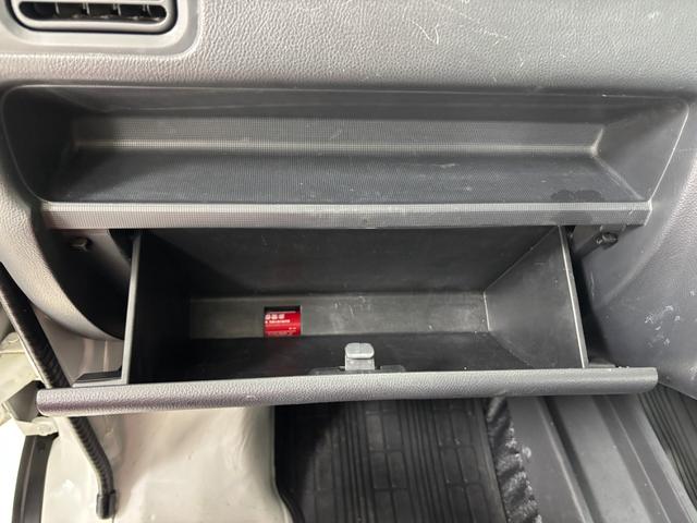 キャリイトラックＫＣエアコン・パワステＡＭ・ＦＭラジオ　マニュアルエアコン　　　ＡＴ（長野県）の中古車