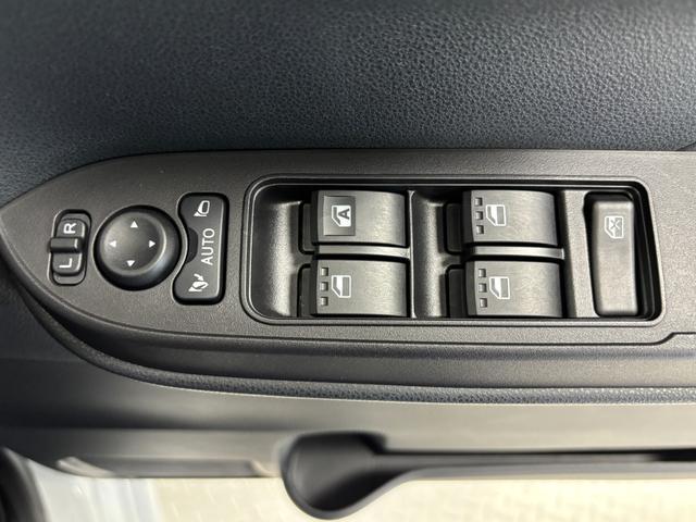 タントカスタムＸオーディオレス　ＵＳＢソケット　両側電動スライドドア　ミラクルオープンドア　両側シートヒーター　格納リアサンシェード　格納式テーブル　電動格納ミラー　ＬＥＤ　オートライト機能　キーレス　スマアシ（長野県）の中古車