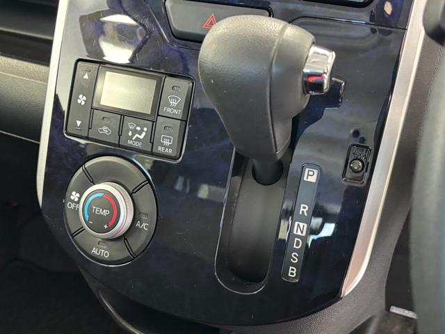 タントカスタムＸ　４ＷＤ　トップエディションＳＡIII　ＣＤＣＤチューナー　シートヒーター　片側電動スライドドア　オートライト　オートエアコン　ＬＥＤヘッドランプ　ＬＥＤフォグランプ　４ＷＤ（長野県）の中古車