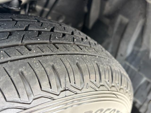 ハイゼットカーゴ４ＷＤ　ＤＸ　ＣＶＴ　ＡＭ／ＦＭラジオＡＭ・ＦＭラジオ　オートライト　ＣＶＴ　　マニュアルエアコン　パワステ　パワーウィンドウ（長野県）の中古車
