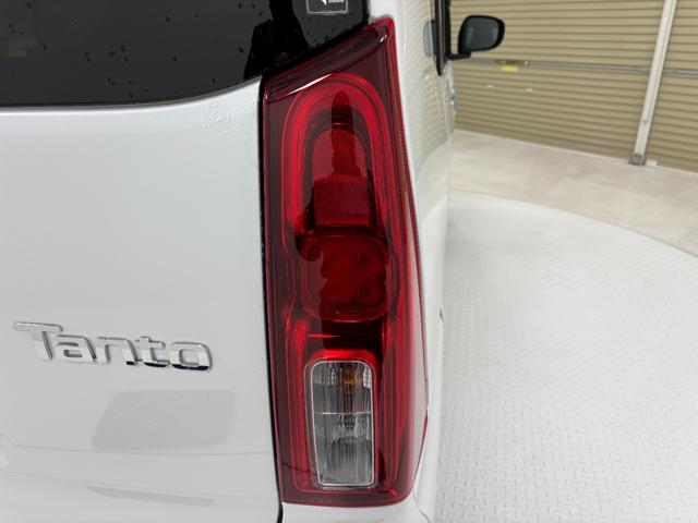タントＸ　ｅｃｏＩＤＬＥ非装着車防錆塗装済み　ＣＤチューナー　両側シートヒーター　左側パワースライドドア　ミラクルオープンドア　ＬＥＤヘッドランプ　ＵＳＢソケットト　キーフリー　プッシュスタート　電動格納ミラー　スマートアシスト（長野県）の中古車