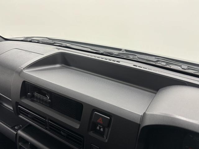 ハイゼットカーゴDXAM・FMチューナー マニュアルエアコン フルフラット荷室 ハロゲンヘッドランプ オートライト機能 両側スライドドア 電子制御式4WD オーバーヘッドシェルフ キーレスエントリー スマアシ(長野県)の中古車