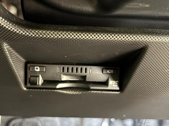 ロッキープレミアムＧディスプレイオーディオ　バックカメラ　ＥＴＣ　シートヒーター　クルーズコントロール　オートライト　オートエアコン　ＬＥＤヘッドランプ　ＬＥＤフォグランプ　２ＷＤ（長野県）の中古車