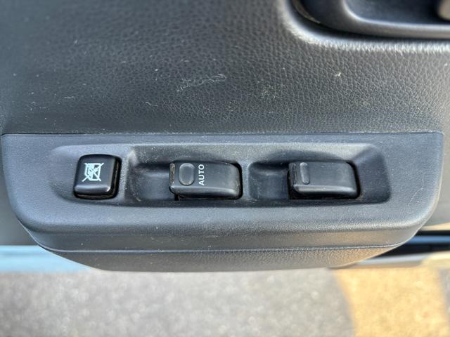 ハイゼットトラックジャンボＳＡIIIｔＭＴ５　ＣＤチューナー　マニュアルエアコン　荷台作業灯　ＬＥＤヘッドランプ　荷台ゴムマット　ゲートプロテクター　電子制御式４ＷＤ　スーパーデフロック　オートライト　キーフリー　スマアシ（長野県）の中古車