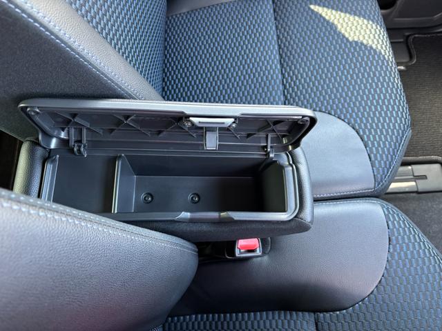 タントカスタムRSターボ オーディオレス USBソケット 両側電動スライドドア ミラクルオープンドア 両側シートヒーター 電動パーキングブレーキ 格納式テーブル LED オートライト 15インチアルミホイール スマアシ(長野県)の中古車