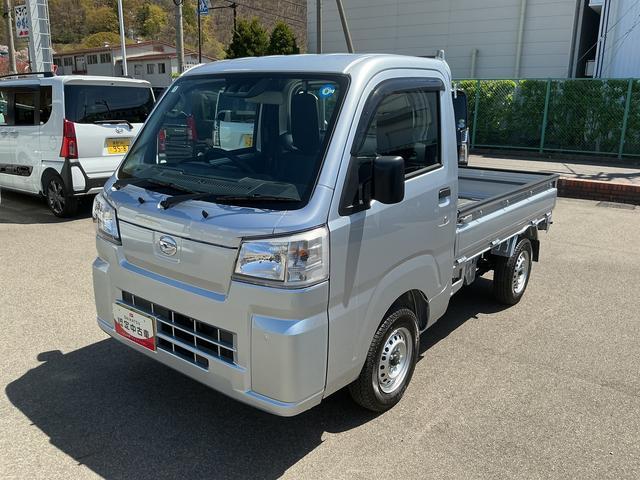 ハイゼットトラックスタンダードＡＭ／ＦＭチューナー　マニュアルエアコン　ハロゲンヘッドランプ　オートライト機能　荷台ゴムマット（５ｍｍ）　ゲートプロテクター　ゲートプロテクター　電子制御式４ＷＤ　アクセサリーソケット　スマアシ（長野県）の中古車