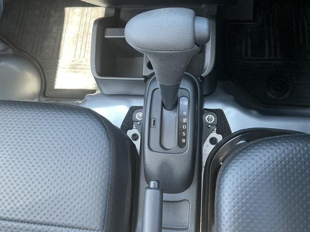 ハイゼットトラックスタンダードＡＭ／ＦＭチューナー　マニュアルエアコン　ハロゲンヘッドランプ　オートライト機能　荷台ゴムマット（５ｍｍ）　ゲートプロテクター　ゲートプロテクター　電子制御式４ＷＤ　アクセサリーソケット　スマアシ（長野県）の中古車