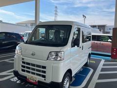 ハイゼットカーゴＤＸ４ＷＤ　５速マニュアル　６６０ｃｃ　両側スライドドア　衝突被害軽減ブレーキ　横滑り防止装置　ＡＢＳ　運転席・助手席エアバッグ　リヤヒーター　前席パワーウィンドウ　アイドリングストップ