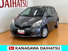 ヴィッツＦナビ　オートエアコン　電動格納ミラー　光軸調整ダイヤル　ＥＴＣ　パワーウインド　キーレス