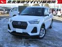 ２ＷＤ　ハイブリッド　ＬＥＤヘッドライト　オートライト　夏冬タイヤ　オートエアコン　オーディオレス　シートヒーター　前後コーナーセンサー（北海道）の中古車