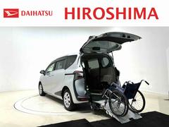 シエンタＧ　スロープタイプ　ナビ　バックカメラ　ＥＴＣドライヴレコーダー　オートエアコン　プッシュスタート　キーフリーシステム　オートライト　両側パワースライドドア　ＬＥＤライト　フォグランプ　ホイールキャップ