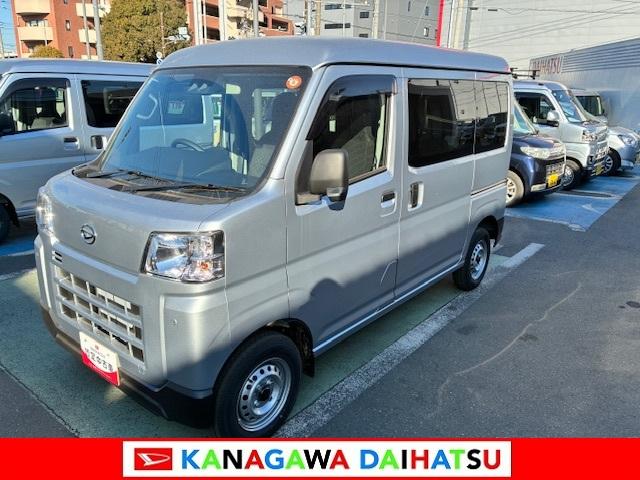 ハイゼットカーゴＤＸサポカーＳワイド適合　Ｂｌｕｅｔｏｏｔｈオーディオ　エアコン　アクセサリーソケット　コーナーセンサー　アイドリングストップ　光軸調整ダイヤル　横滑り防止機能　誤発進抑制機能　パワーウインドウ　キーレス（神奈川県）の中古車