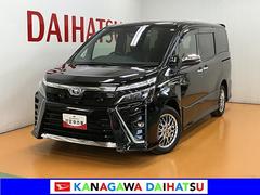 ヴォクシーハイブリッドＺＳ　煌ＩＩＩ衝突被害軽減ブレーキシステム　ドラレコ　クルーズコントロール　両側オートスライドドア　ステアリングスイッチ　フリップダウンモニター　シートヒーター　ＵＳＢ接続端子　レーンアシスト　Ｐスタート