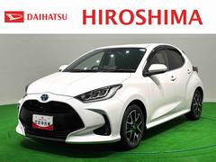 ヤリス 中古車 ハイブリッドＺナビゲーション　パノラマモニター　ＥＴＣ　オートエアコン　オートライト　シートヒーター　プッシュスタート　電動格納式ドアミラーアルミホイール　キ−レス　スマートキー＆プッシュスタート　ＡＷ　横滑り防止
