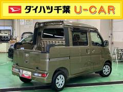 ハイゼットカーゴ 中古車 デッキバンＧ　ＳＡＩＩＩ　４ＷＤナビ／ＢＴ／ＴＶ／ＣＤ／ＤＶＤ　前ドラレコ　ＥＴＣ　ＬＥＤヘッド／フォグランプ　キーレス　電動格納ドアミラー　パワーウインドウ　プライバシーガラス　オーバーヘッドシェルフ　衝突被害軽減ブレーキ